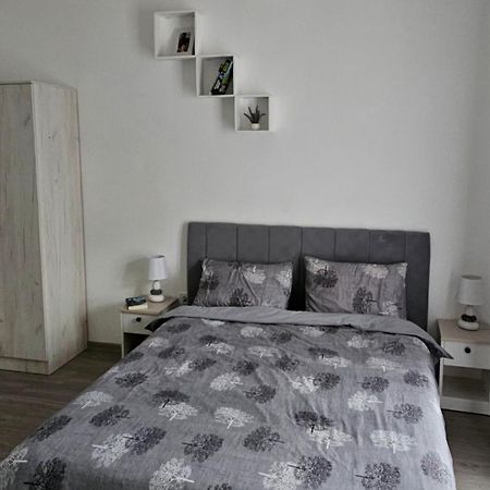 Apartments Ogurlic Herceg Novi Ruang foto