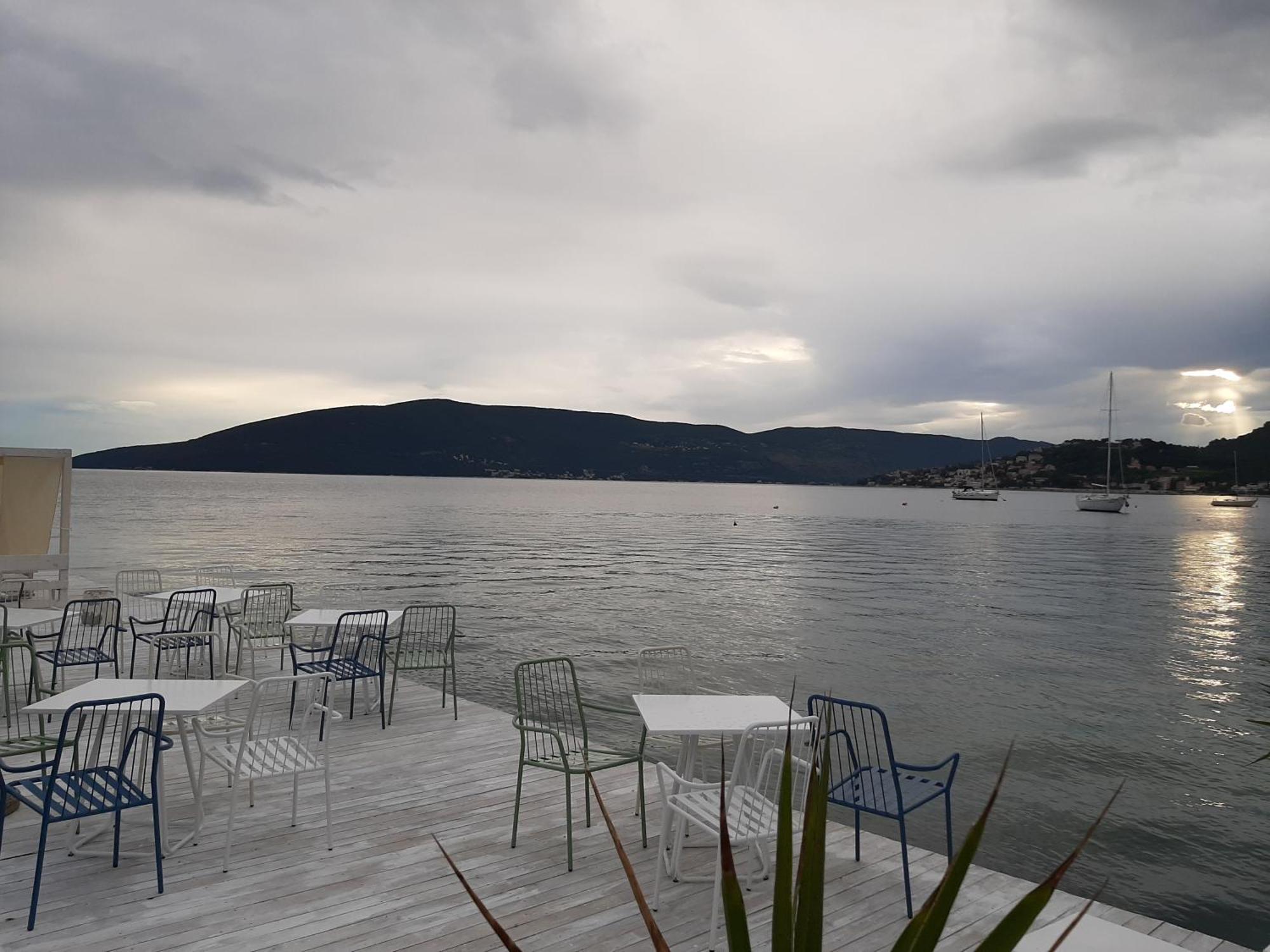 Apartments Ogurlic Herceg Novi Ruang foto